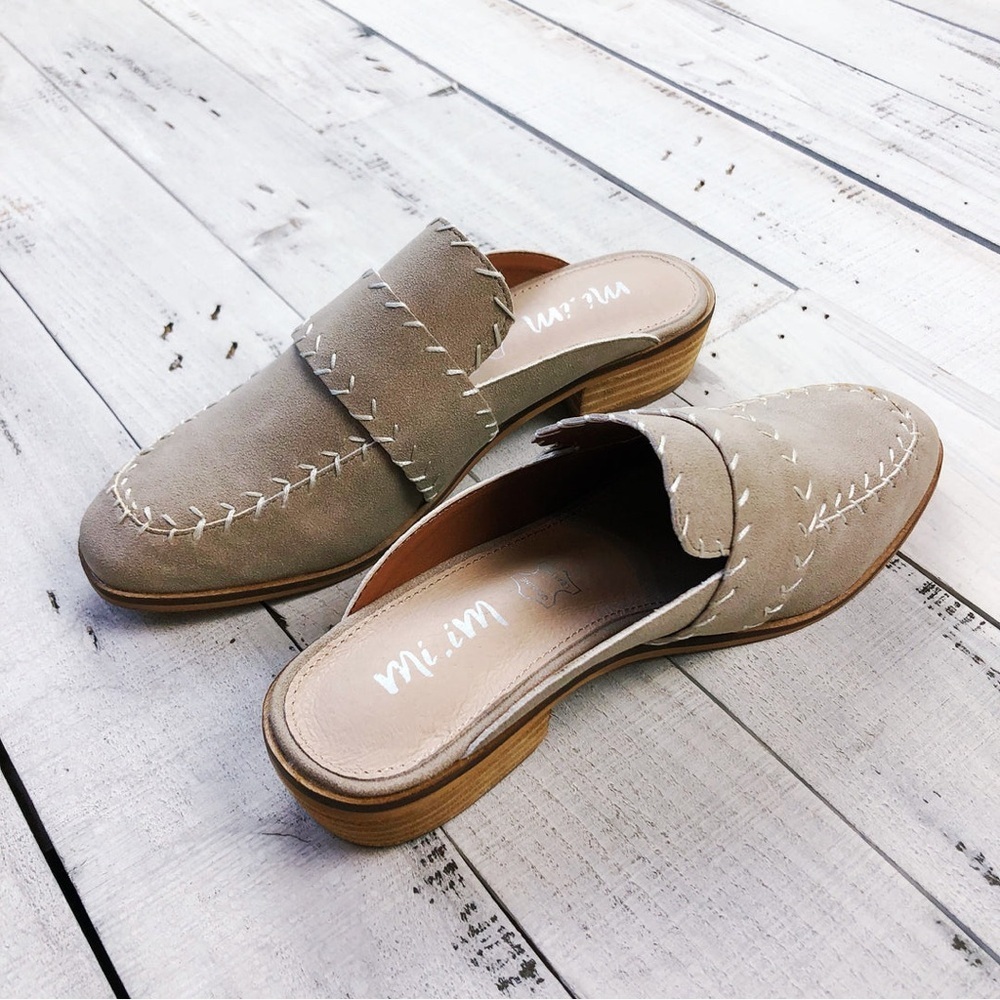 Simone flat new without tags